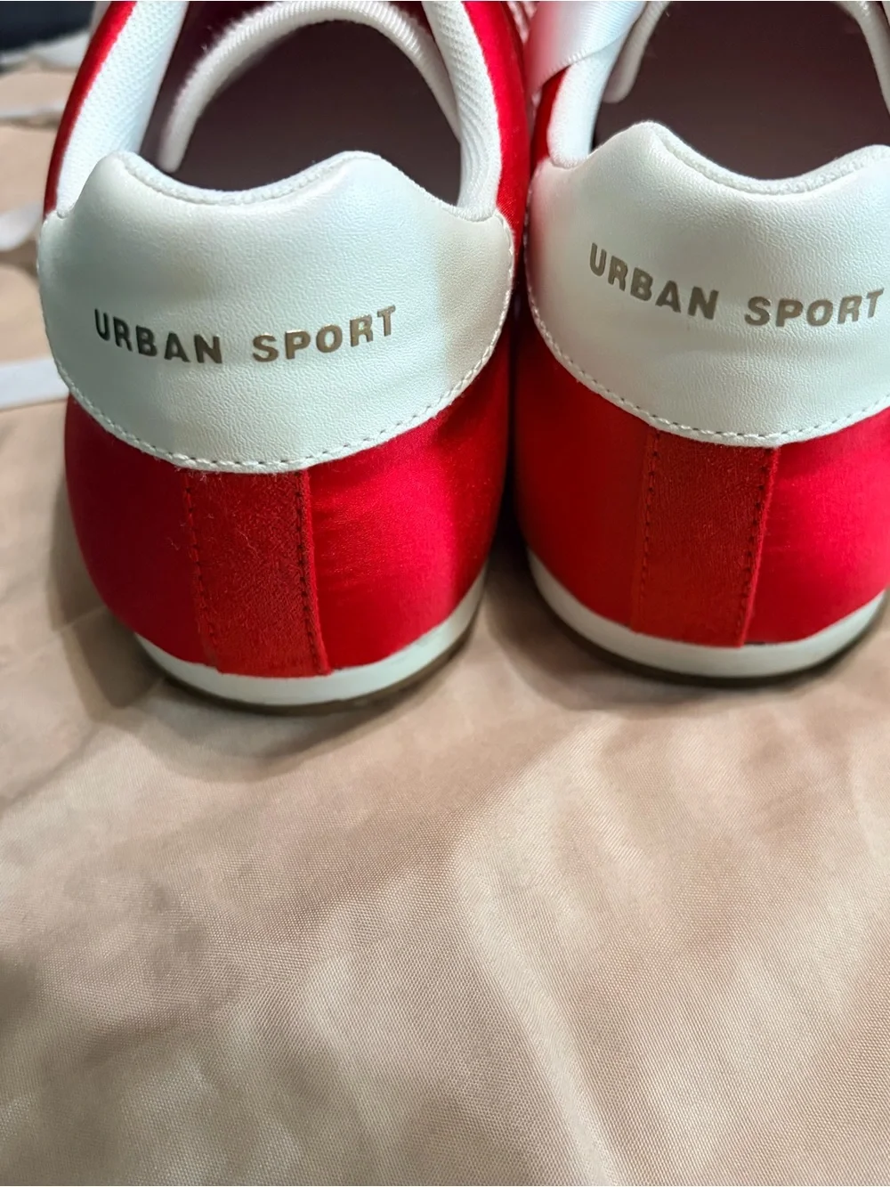 N/A bright red